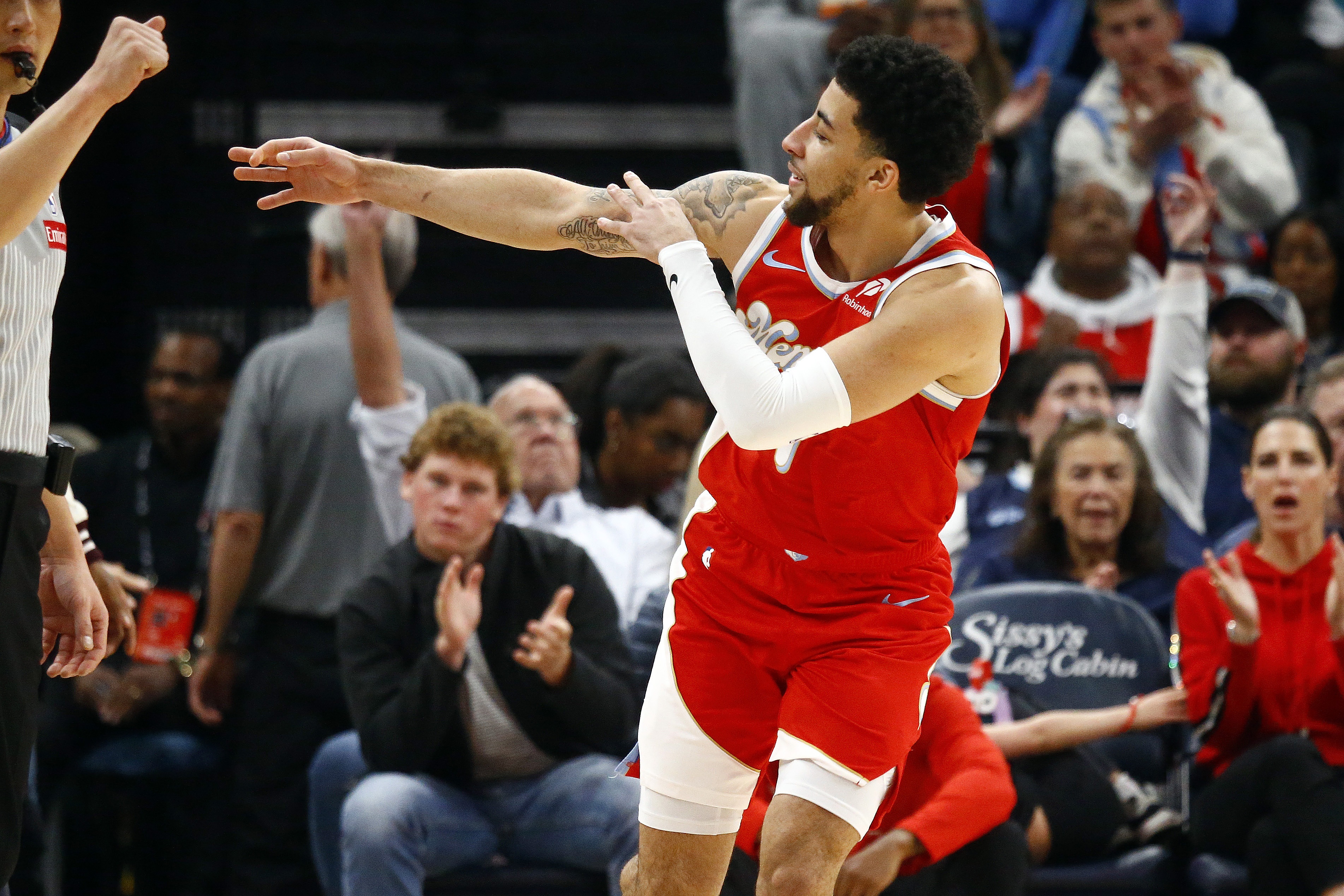 福彩3D-NBA彩经：灰熊拿下勇士 火箭轻取国王 骑士击溃雄鹿