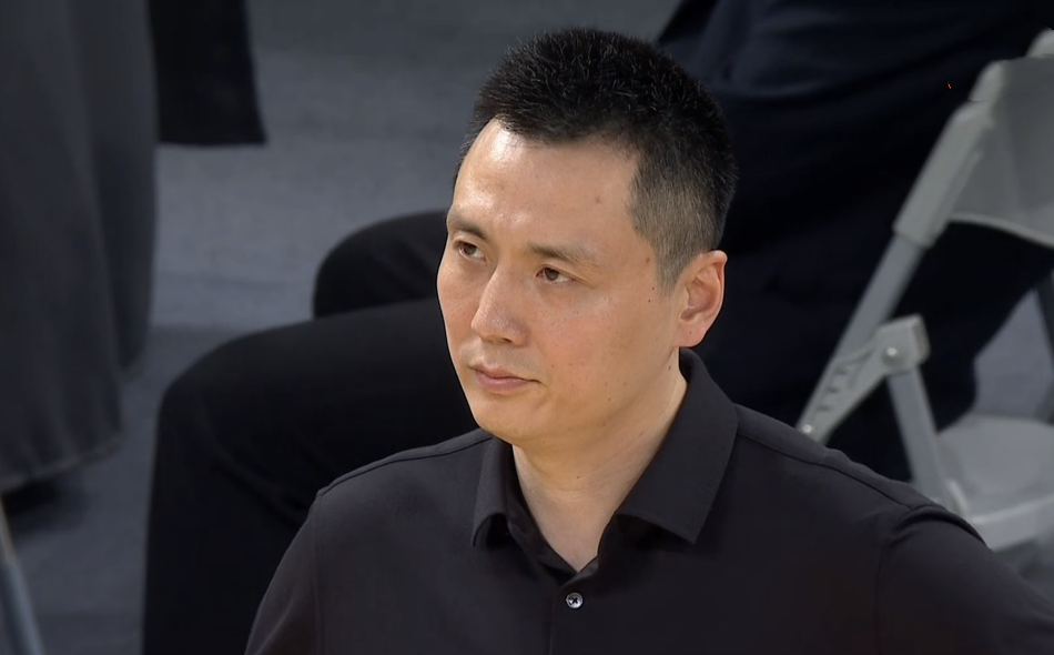 福利彩票-大秋无敌!3叉戟砍79分,CBA总决赛:广厦逆境翻盘,裁判罕见争议
